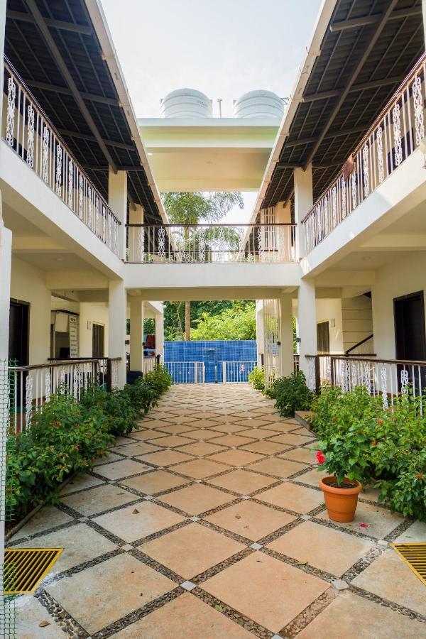 Marine Studios Le Pension Candolim Esterno foto